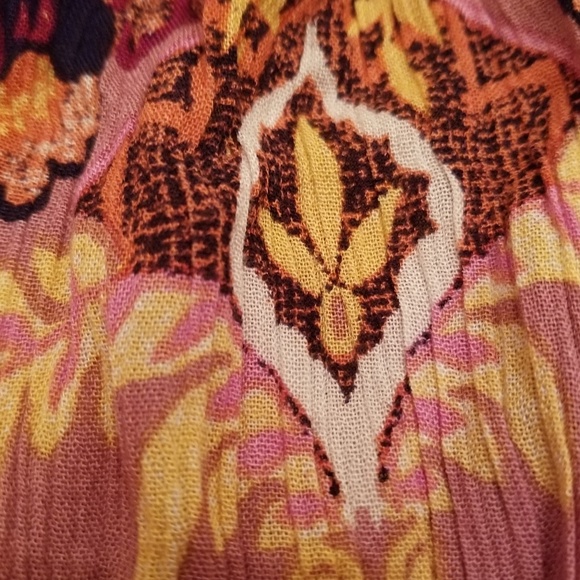 Band of Gypsies Cold Shoulder Pom Pom Romper - Picture 6 of 7